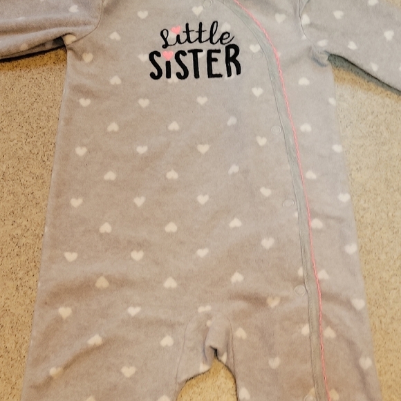 Carter's Gray with Hearts "Little Sister Button Up Footie - Picture 6 of 7